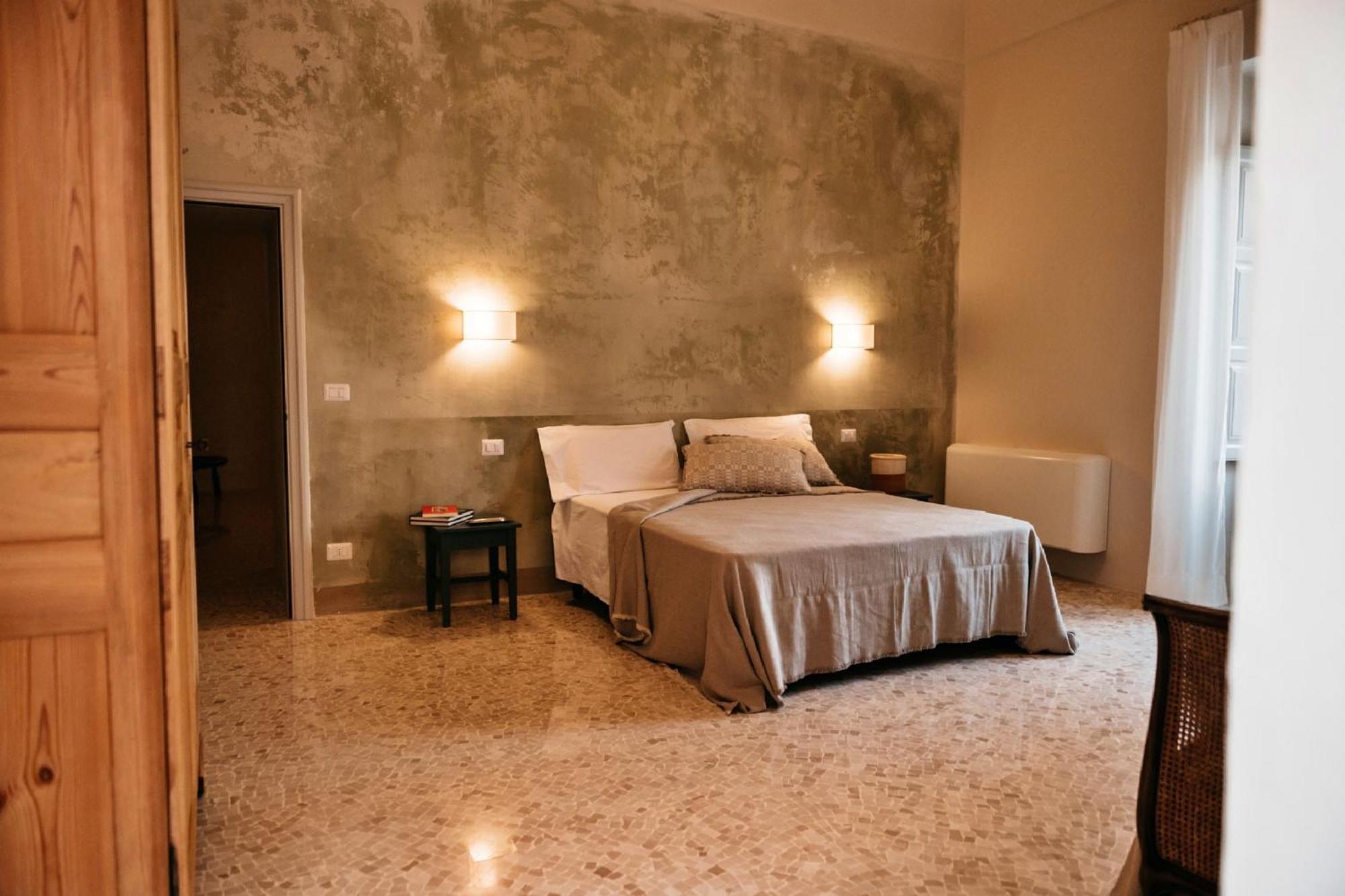 Palazzo Pati Hotel Tiggiano Exterior photo